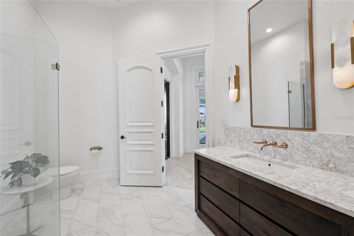 Image No.49-5 Bed Property for sale