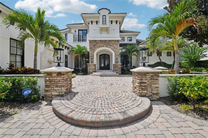 Image No.5-5 Bed Property for sale