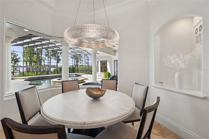 Image No.52-5 Bed Property for sale