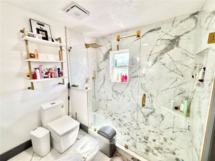 Image No.13-6 Bed Property for sale