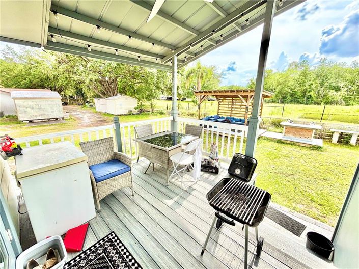 Image No.26-6 Bed Property for sale