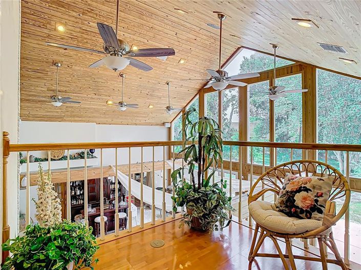 Image No.28-8 Bed Property for sale