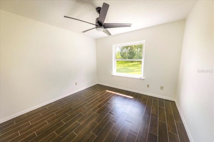 Image No.18-5 Bed Property for sale