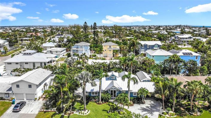 Image No.11-3 Bed Property for sale