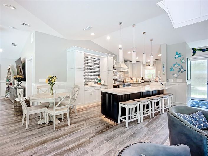 Image No.44-3 Bed Property for sale