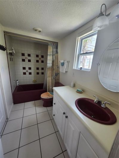 Image No.11-3 Bed Property for sale