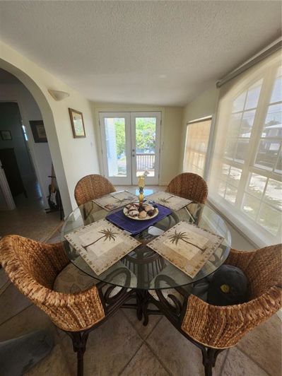 Image No.20-3 Bed Property for sale