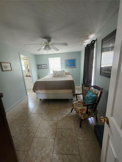 Image No.9-3 Bed Property for sale