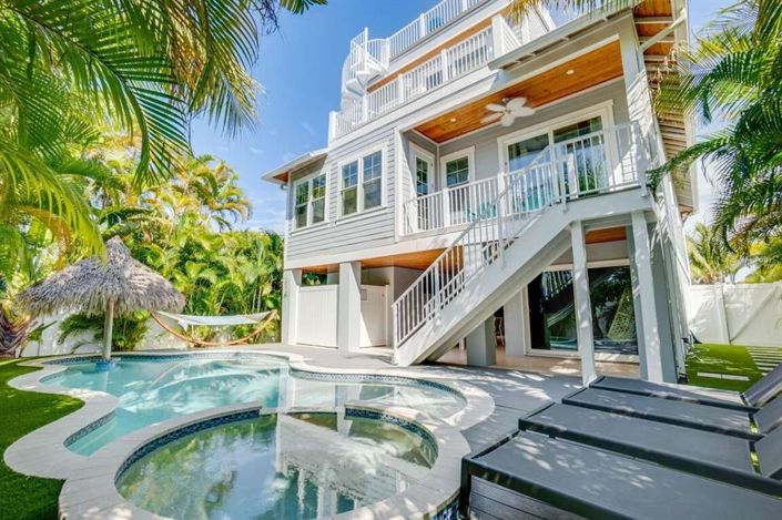 Image No.2-4 Bed Property for sale