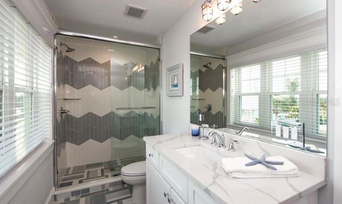 Image No.24-4 Bed Property for sale