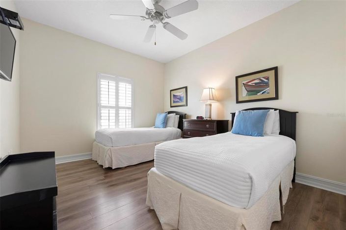 Image No.36-3 Bed Property for sale