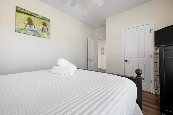 Image No.44-3 Bed Property for sale