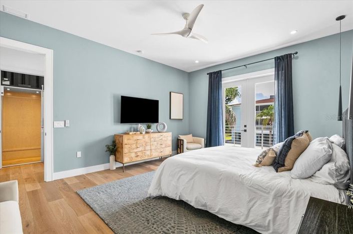 Image No.11-4 Bed Property for sale