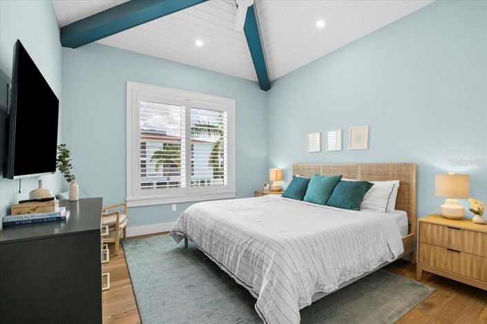 Image No.15-4 Bed Property for sale