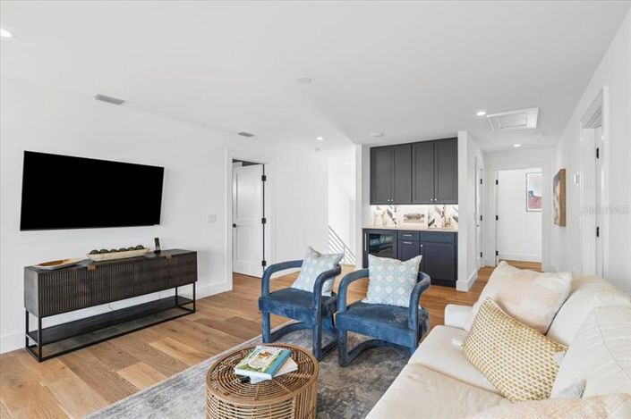 Image No.23-4 Bed Property for sale