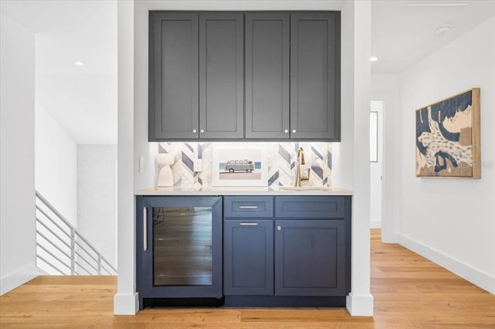 Image No.24-4 Bed Property for sale