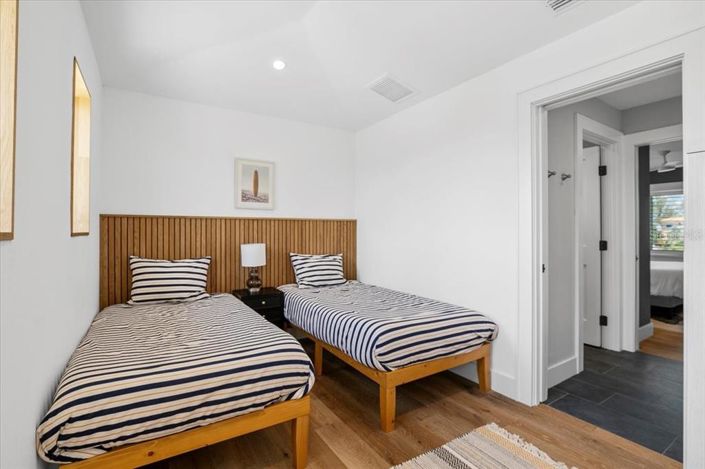 Image No.29-4 Bed Property for sale