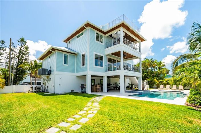 Image No.39-4 Bed Property for sale