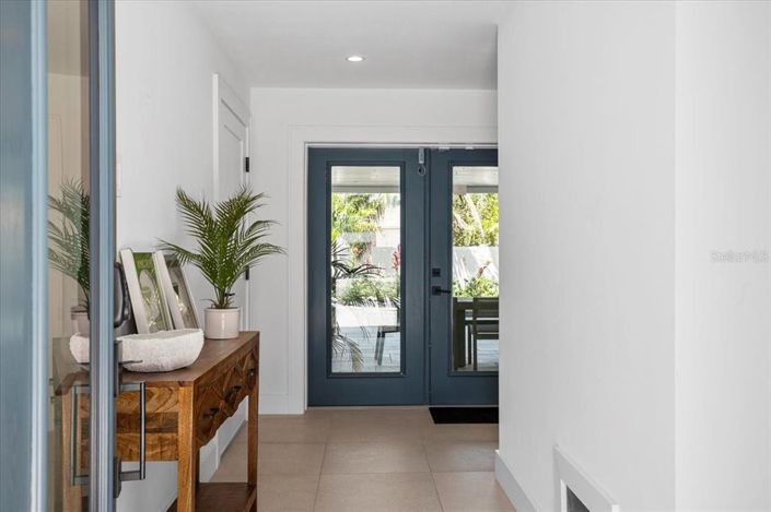 Image No.4-4 Bed Property for sale