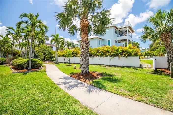 Image No.40-4 Bed Property for sale