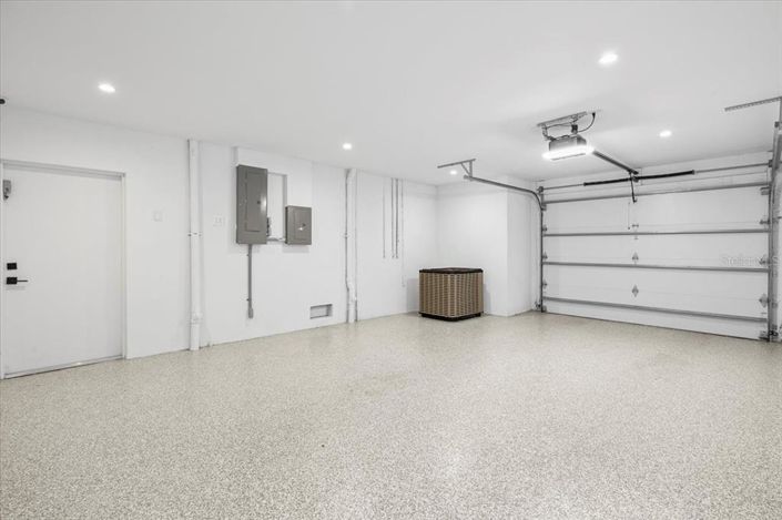 Image No.42-4 Bed Property for sale