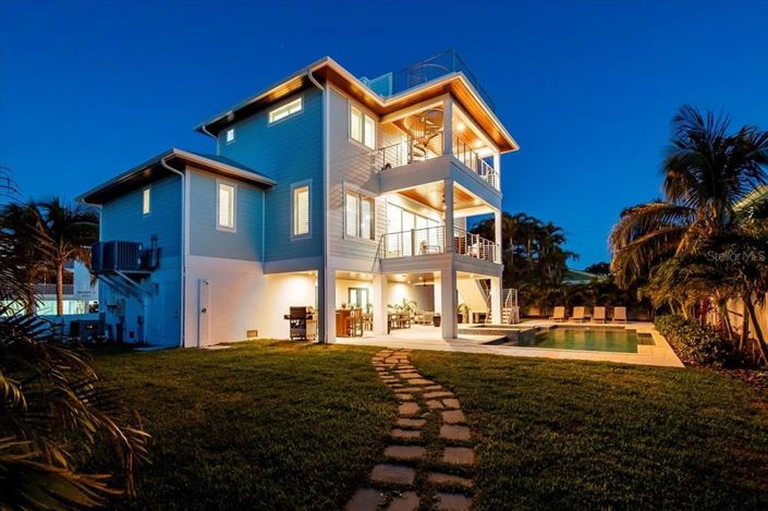 Image No.49-4 Bed Property for sale