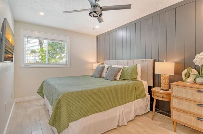 Image No.22-3 Bed Property for sale