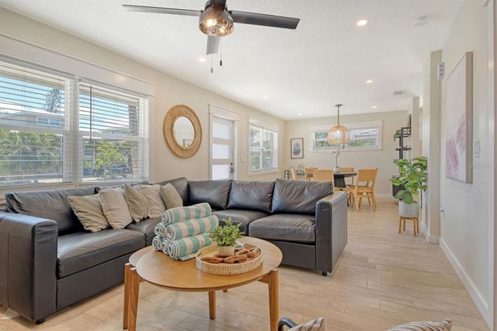 Image No.3-3 Bed Property for sale