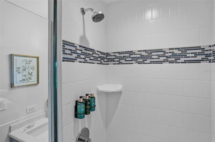 Image No.26-2 Bed Property for sale