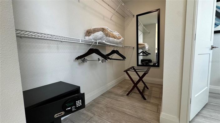 Image No.16-3 Bed Property for sale