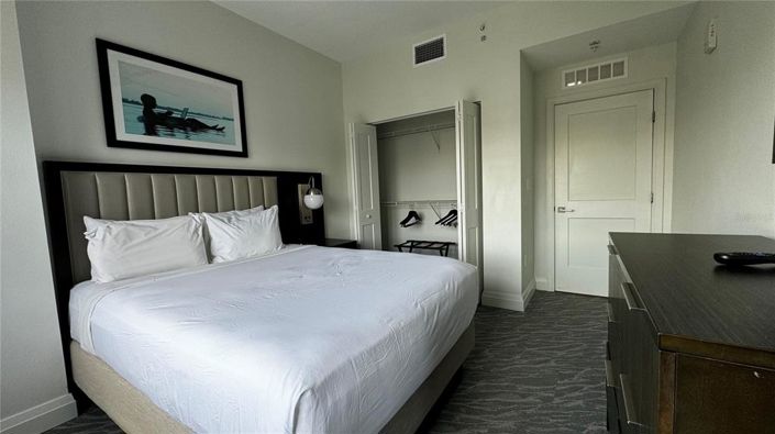 Image No.17-3 Bed Property for sale