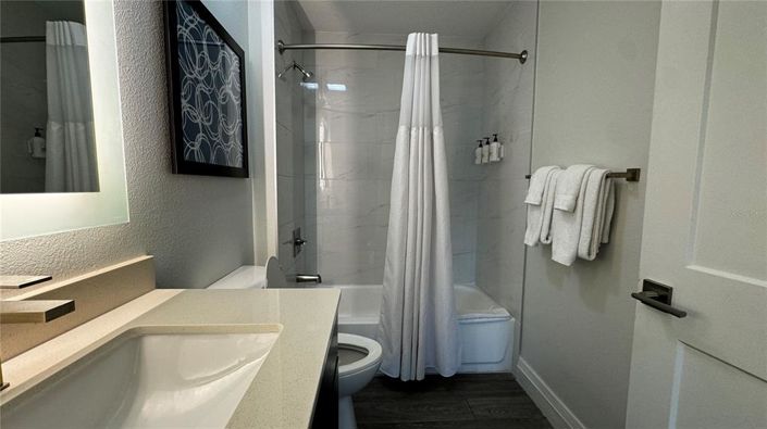 Image No.23-3 Bed Property for sale