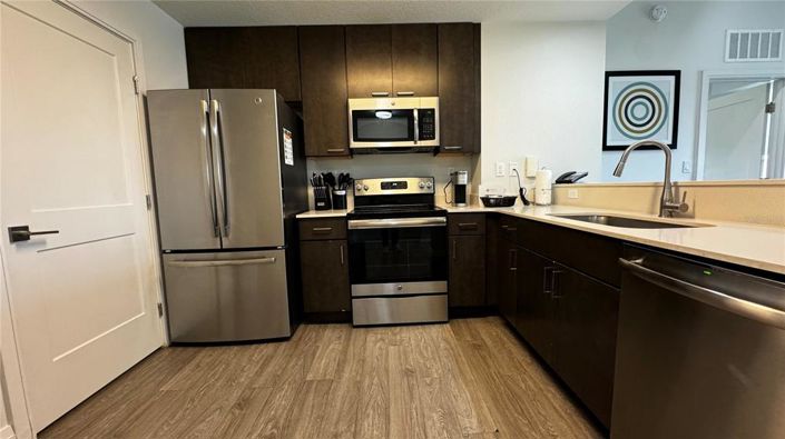 Image No.3-3 Bed Property for sale