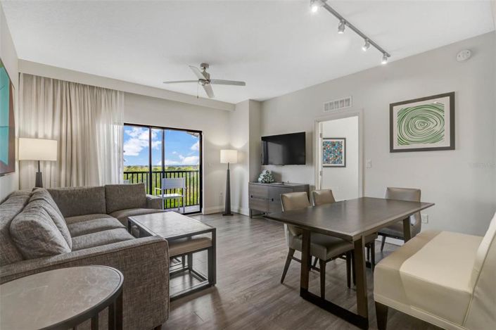 Image No.10-2 Bed Property for sale