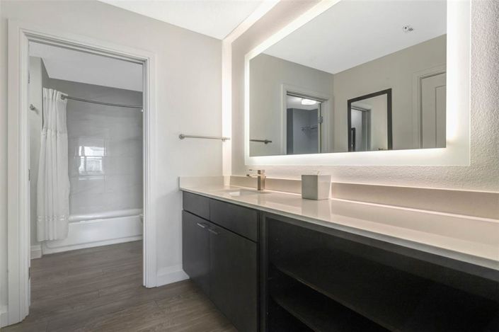 Image No.19-2 Bed Property for sale