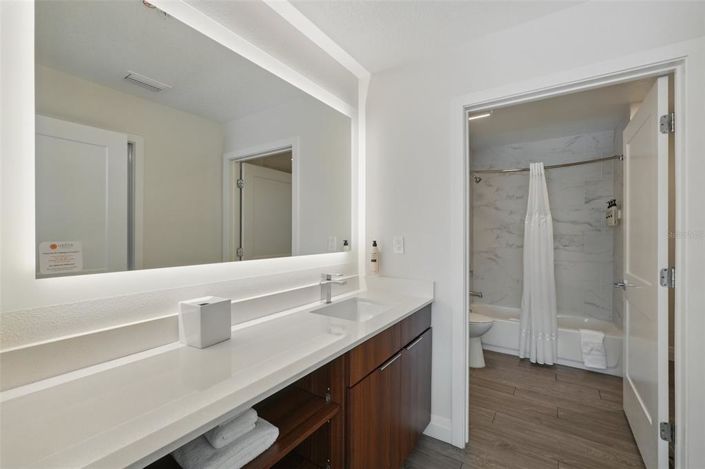 Image No.19-2 Bed Property for sale