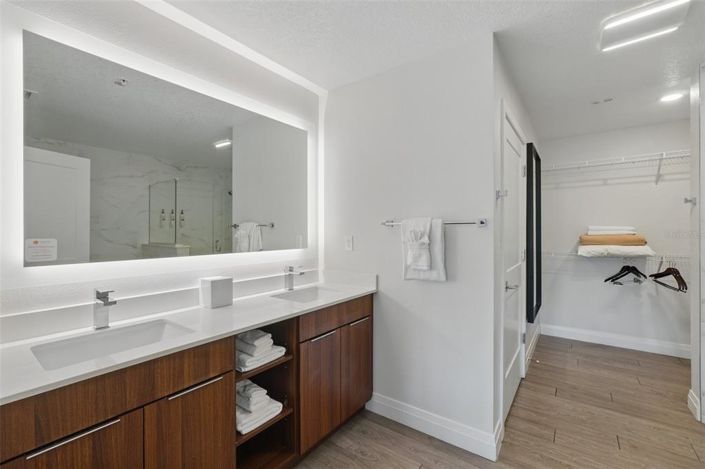 Image No.23-2 Bed Property for sale