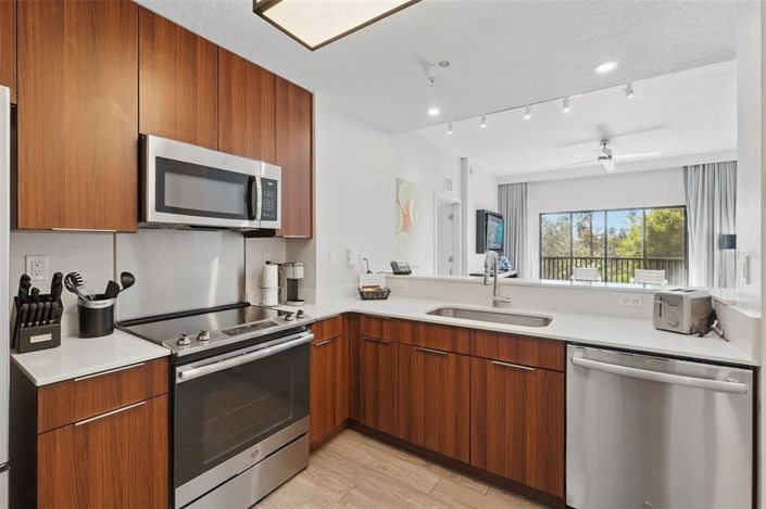 Image No.7-2 Bed Property for sale