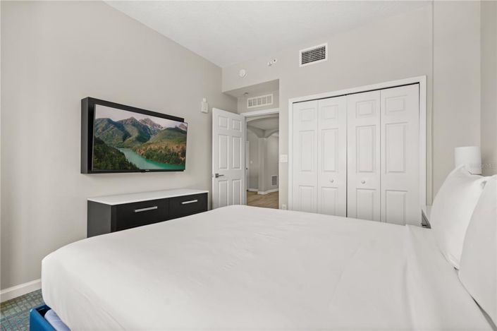 Image No.23-3 Bed Property for sale