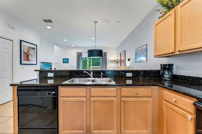 Image No.7-2 Bed Townhouse for sale