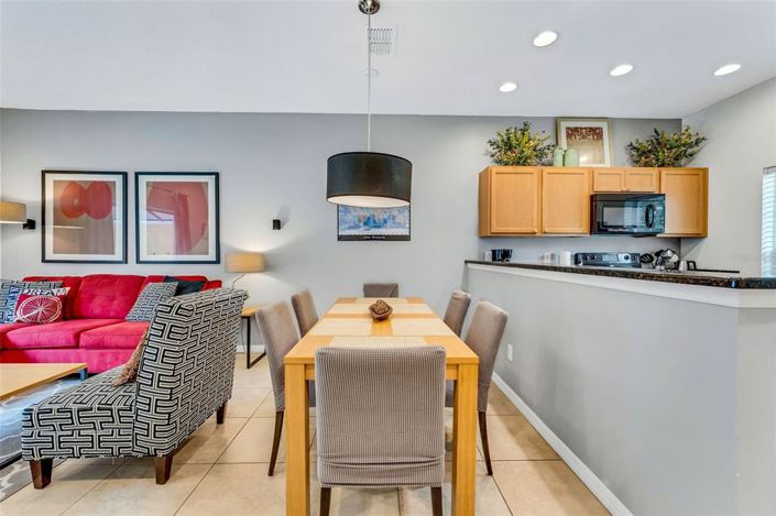 Image No.9-2 Bed Townhouse for sale