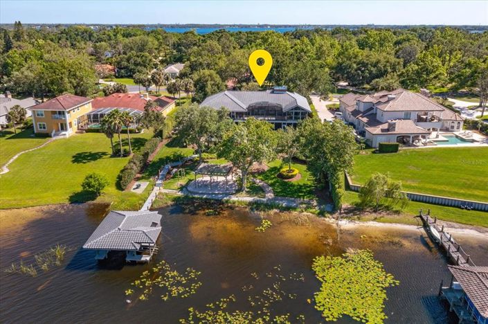 Image No.10-6 Bed Property for sale