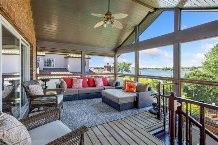 Image No.55-6 Bed Property for sale