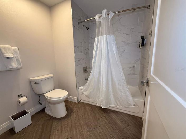 Image No.14-2 Bed Property for sale