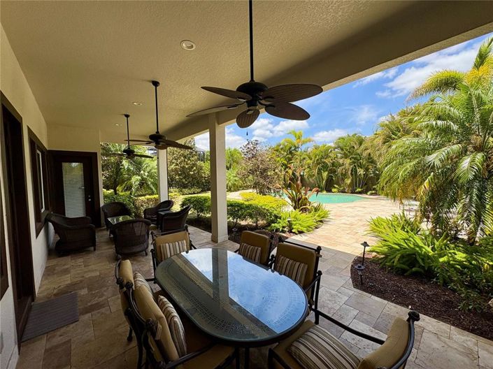 Image No.17-5 Bed Property for sale