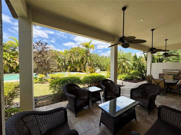 Image No.18-5 Bed Property for sale