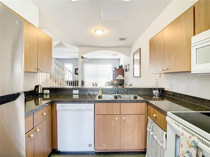 Image No.4-3 Bed Townhouse for sale