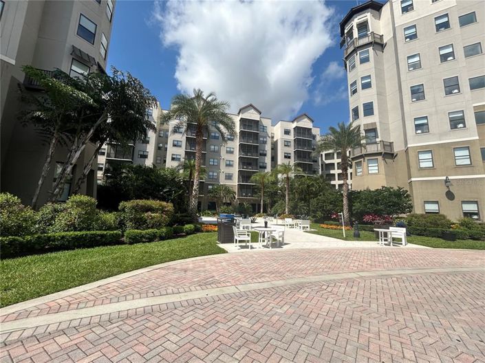 Image No.1-3 Bed Property for sale