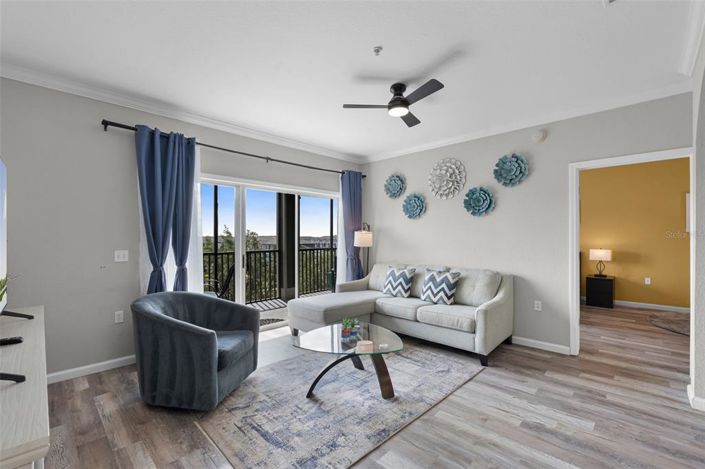 Image No.10-2 Bed Property for sale