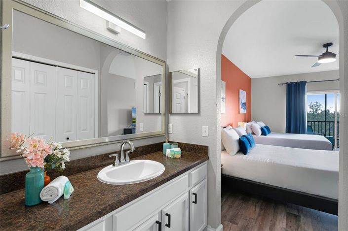 Image No.25-2 Bed Property for sale